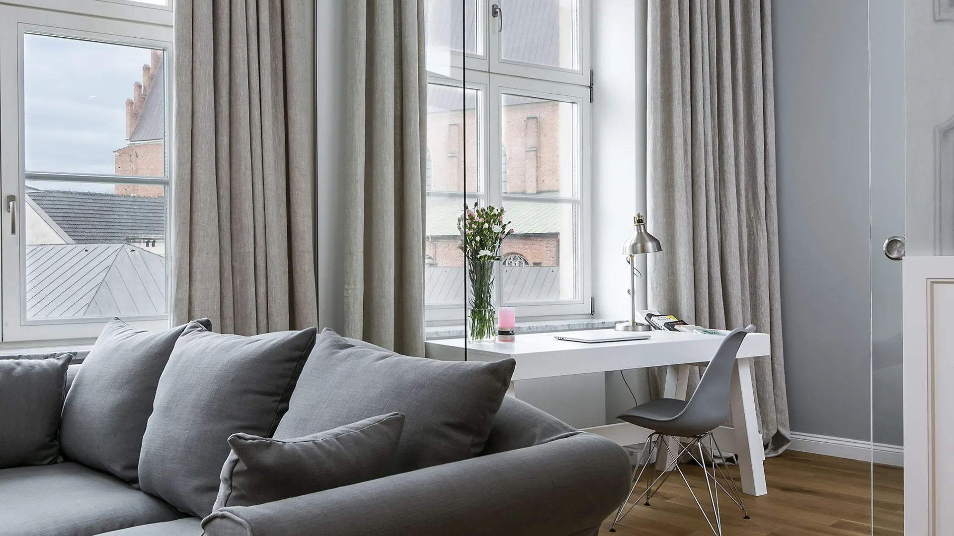 Mint Luxury Apartments At The Main Square Krasków